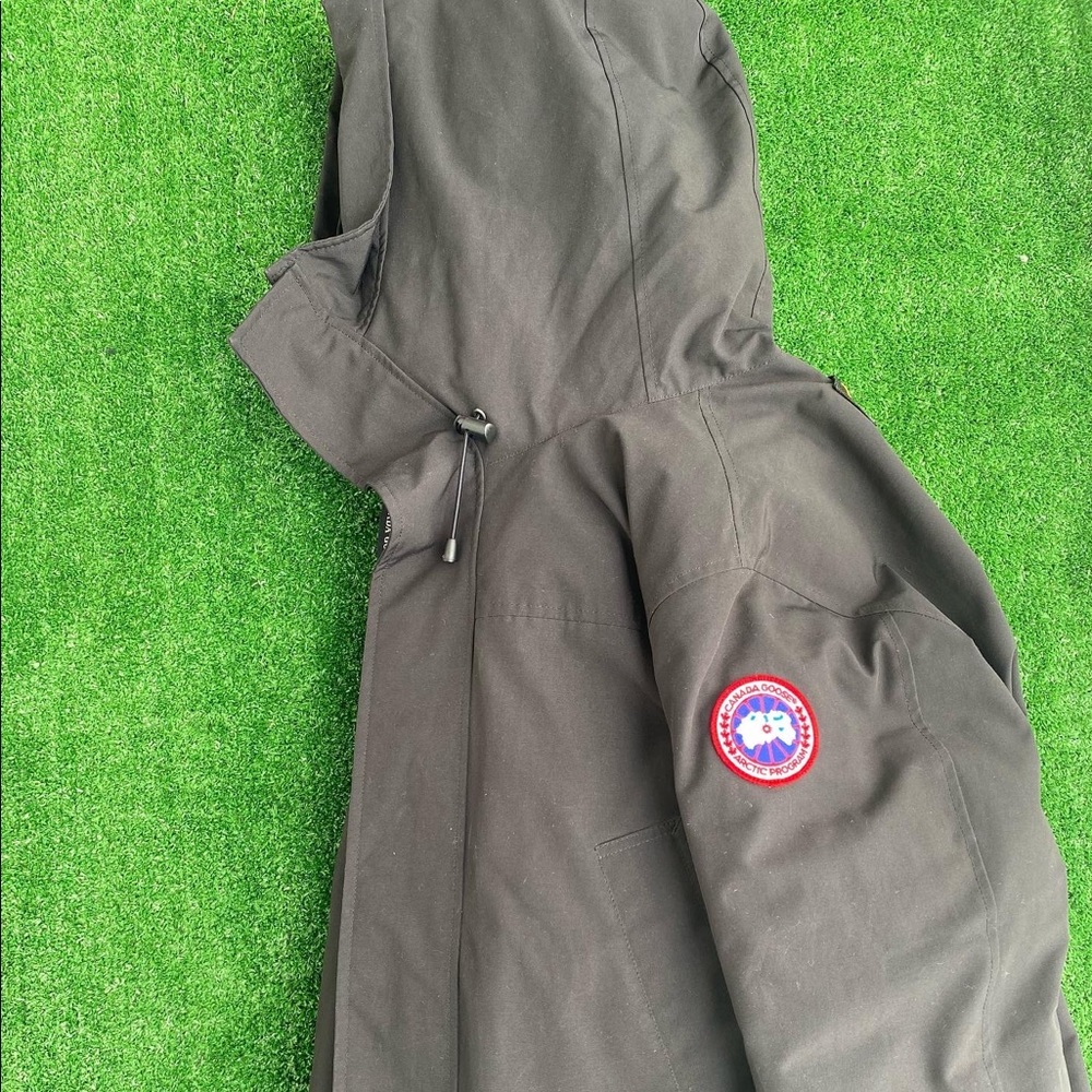 Black Canada goose coat and hat